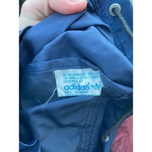 Vintage ADIDAS 3 Stripe AAC Adidas Phys Ed Training Athletic Club Backpack Red - Picture 3 of 7